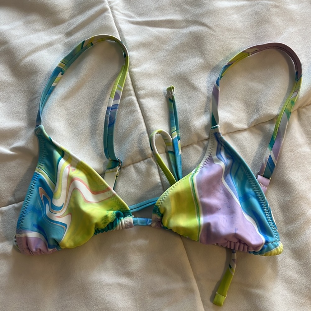 size small La hearts bikini string top